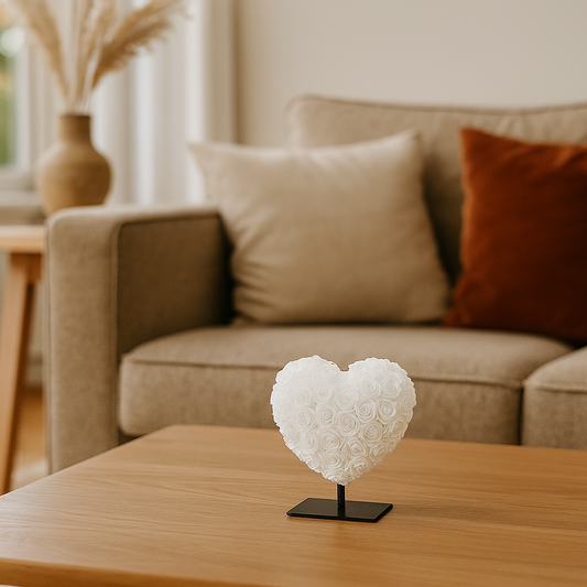Herz DELUXE auf Ständer 15 cm – Weißer Schaum – in luxuriöser Geschenkverpackung 15 cm